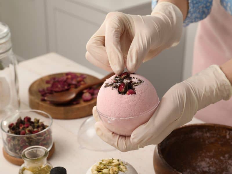 How Do Bath Bombs Work? The Science Behind The Fizz. Fizzy Wizz
